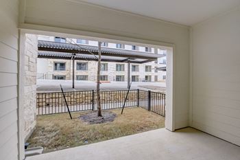 Private yards available